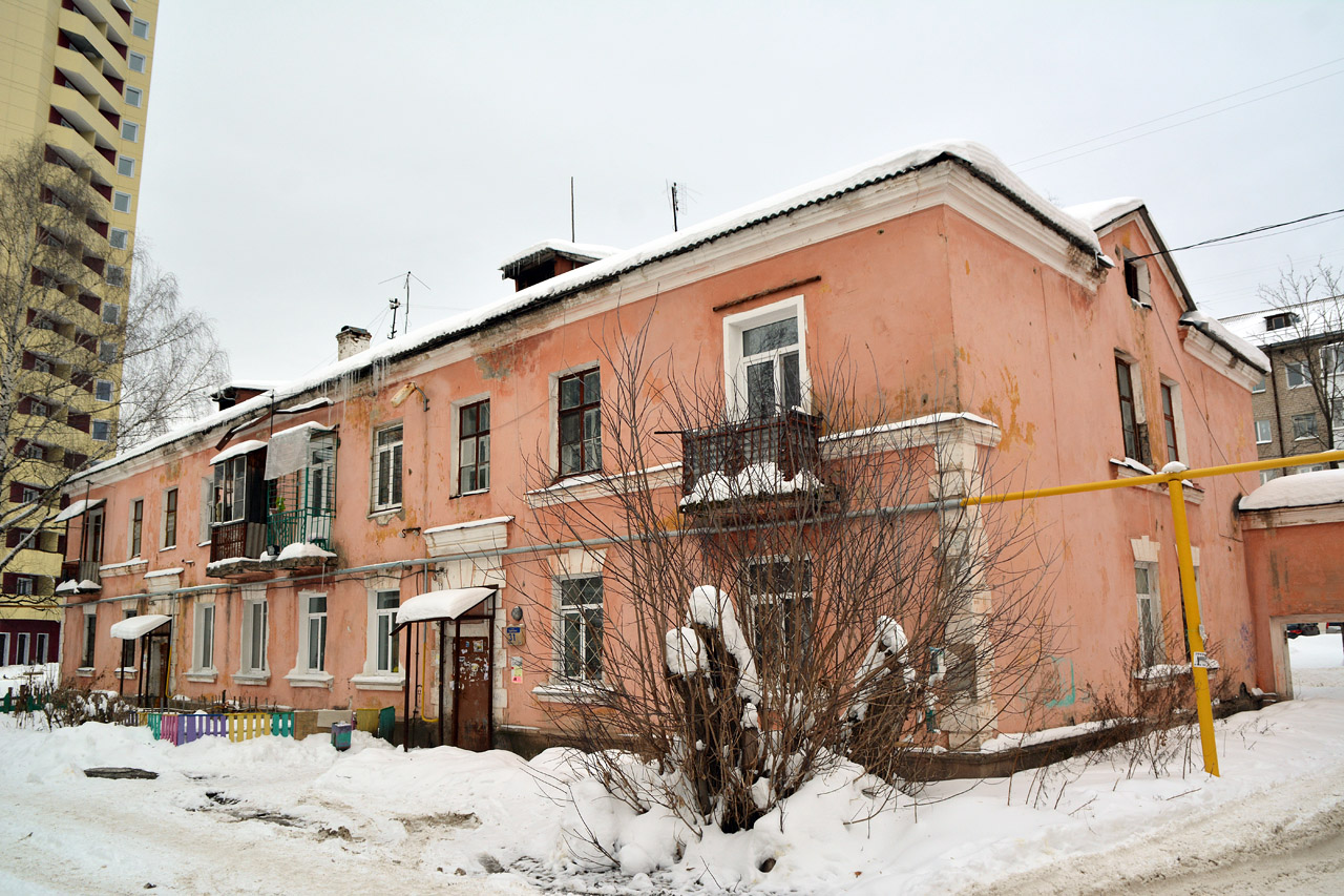 Пермь, Улица Адмирала Ушакова, 31