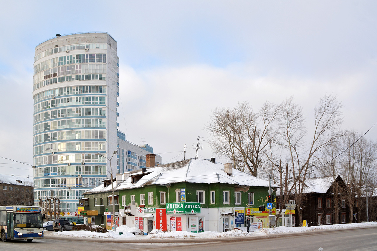 Пермь, Проспект Декабристов, 2; Улица Карпинского, 64; Улица Карпинского, 62