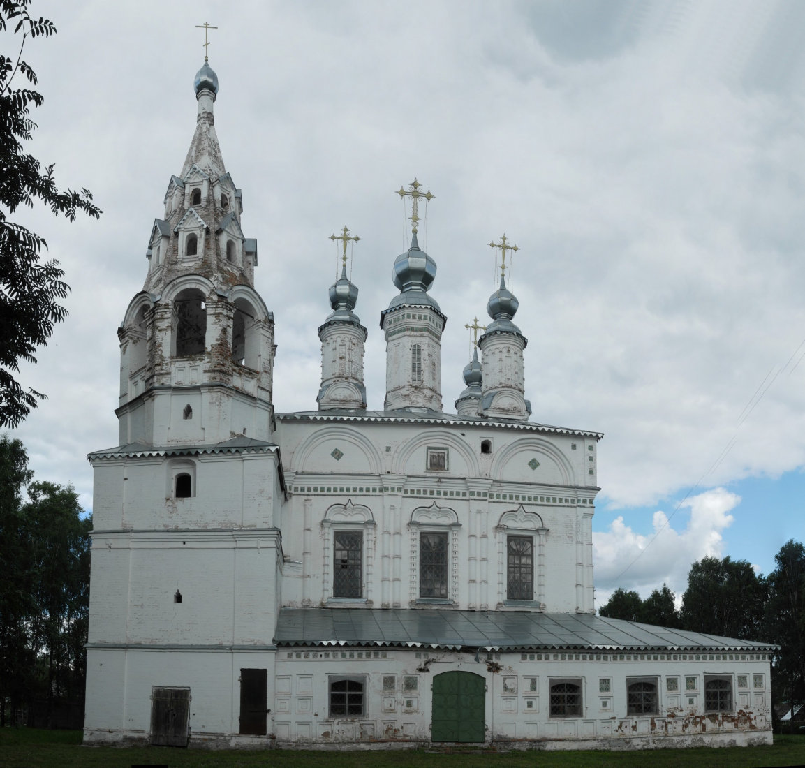 Великий Устюг, Комсомольская площадь, 3