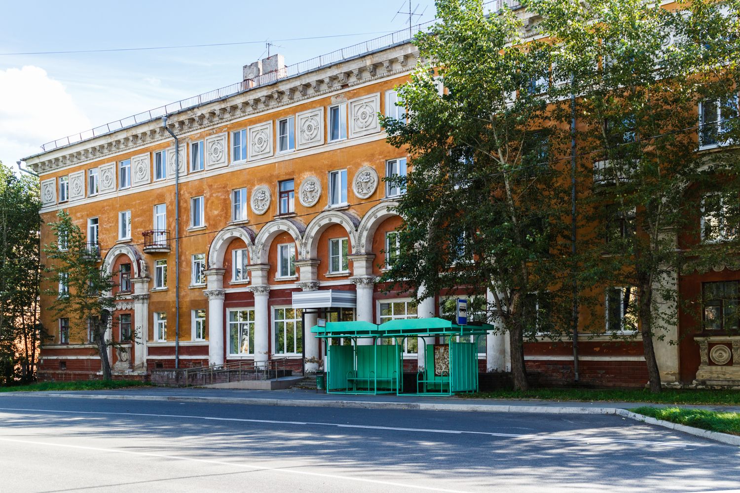 Новоуральск, Улица Гагарина, 16