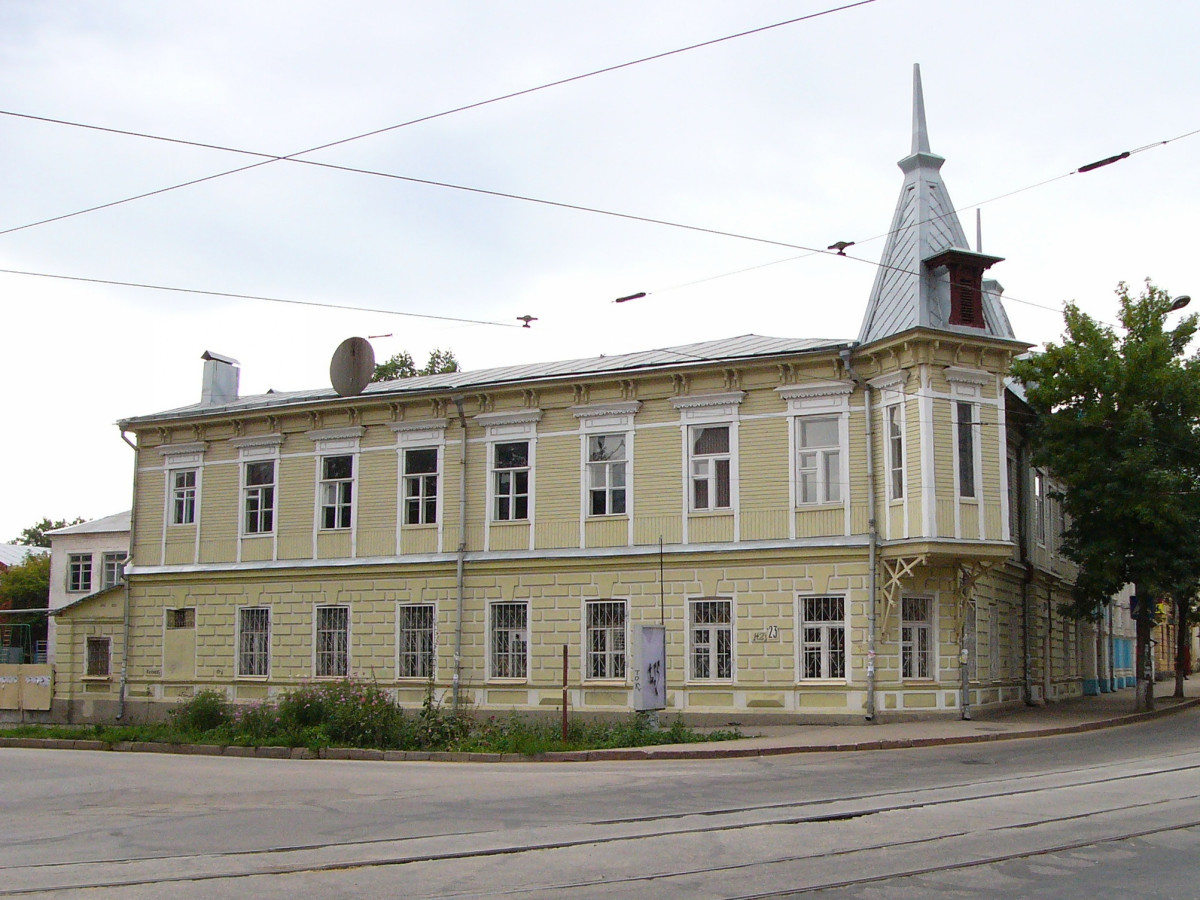Samara, Галактионовская улица, 169 / Ульяновская улица, 23