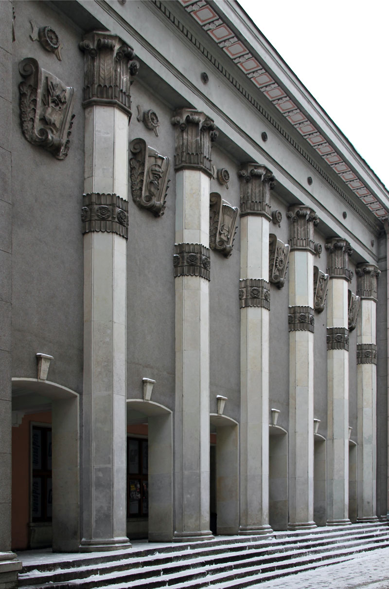 Таллин, Vana-Posti, 8