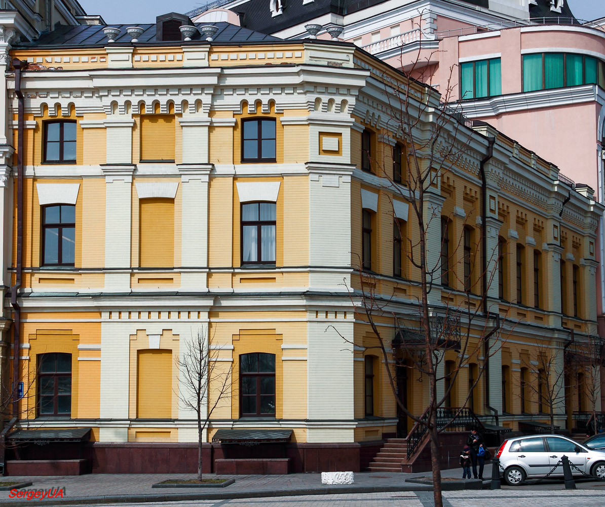 Киев, Большая Житомирская улица, 2