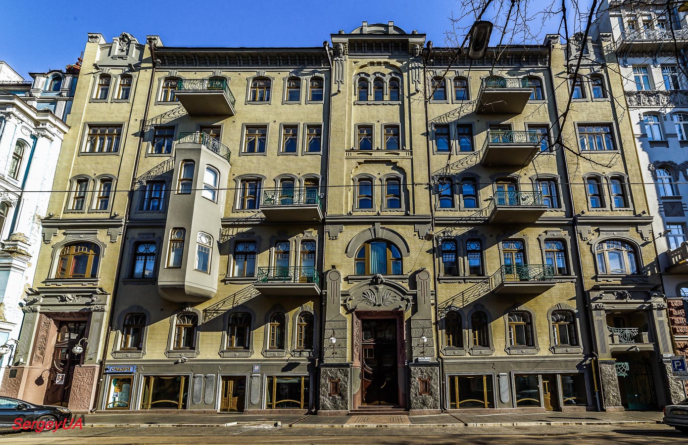 Киев, Улица Ярославов Вал, 14Б