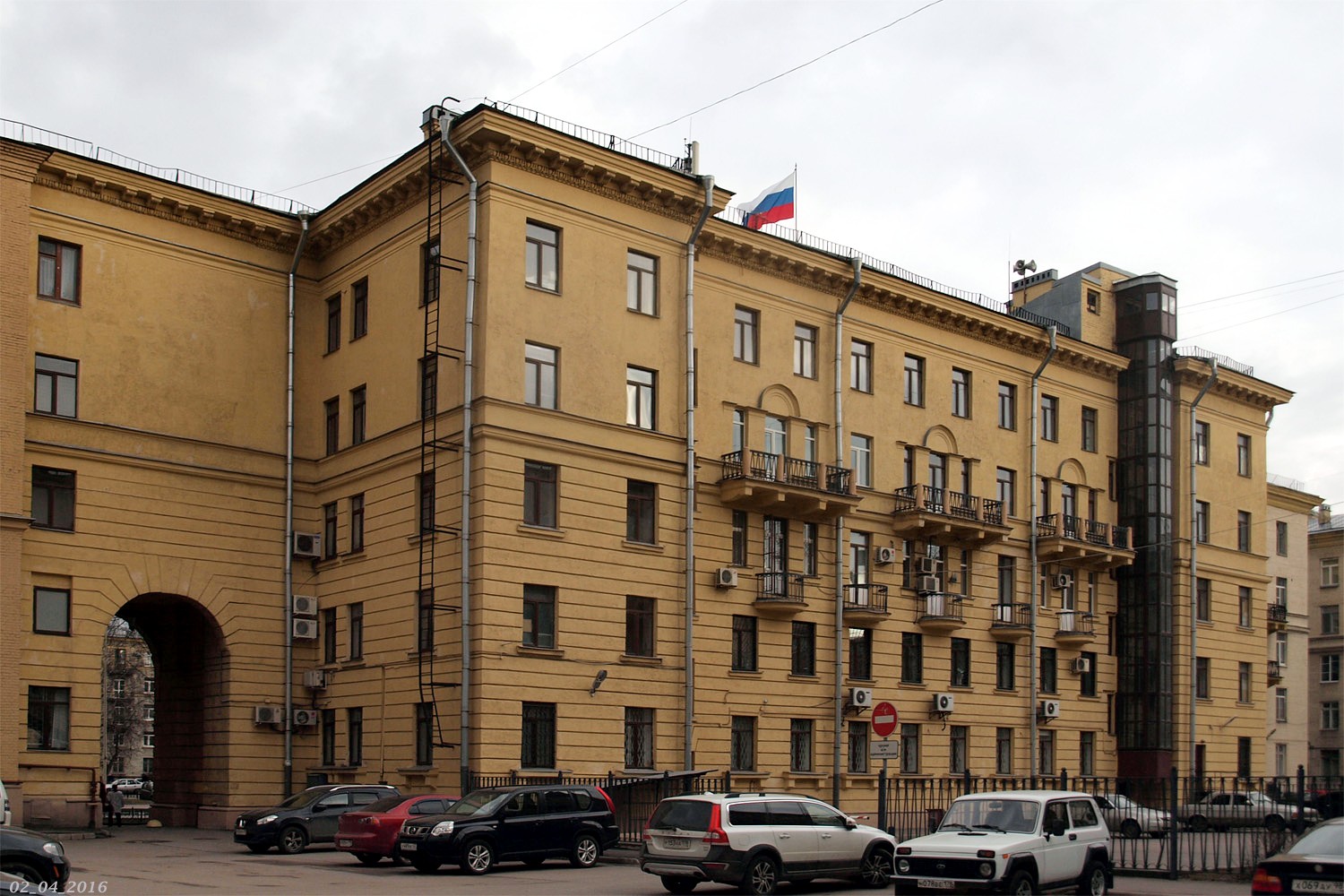 Санкт-Петербург, Среднеохтинский проспект, 50