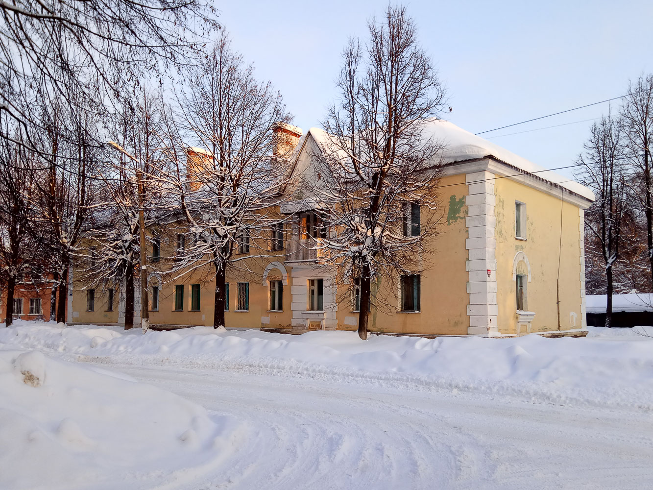 Глазов, Школьная улица, 9
