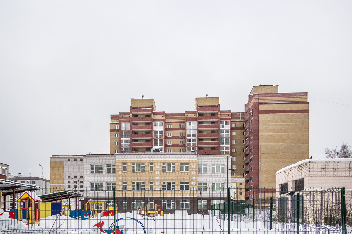 Казань, Улица Хусаина Мавлютова, 27А; Улица Хусаина Мавлютова, 35А