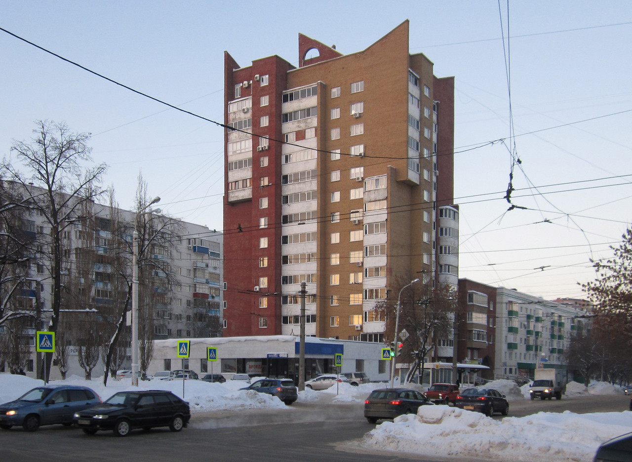 Уфа, Улица Ленина, 83 / Бульвар Ибрагимова, 27