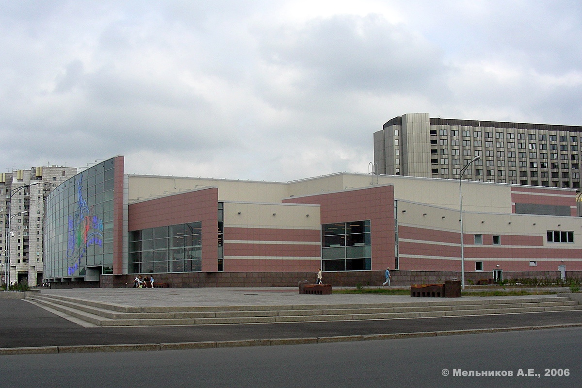 Saint Petersburg, Улица Кораблестроителей, 14 лит. Б