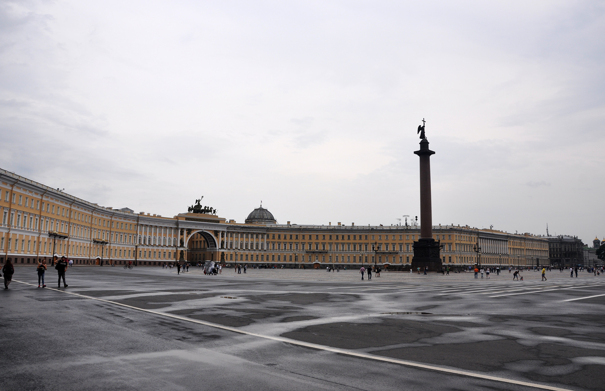 Санкт-Петербург, Дворцовая площадь, 6-8; Дворцовая площадь, 10