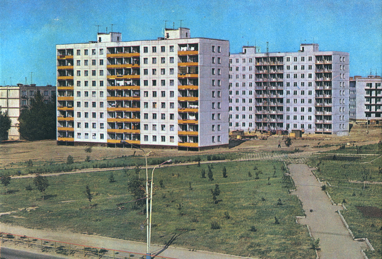 Саратов, 1-й проезд Строителей, 4; 1-й проезд Строителей, 6