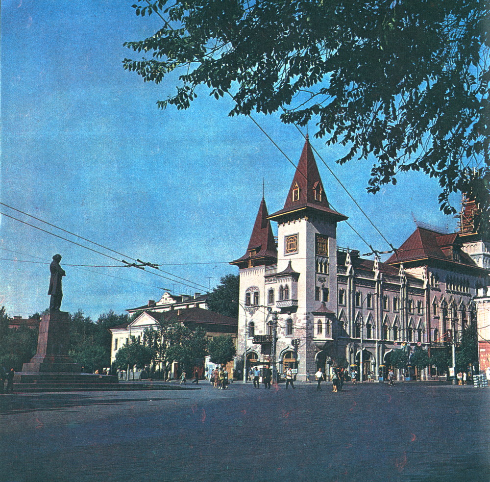 Саратов, Проспект Петра Столыпина, 1