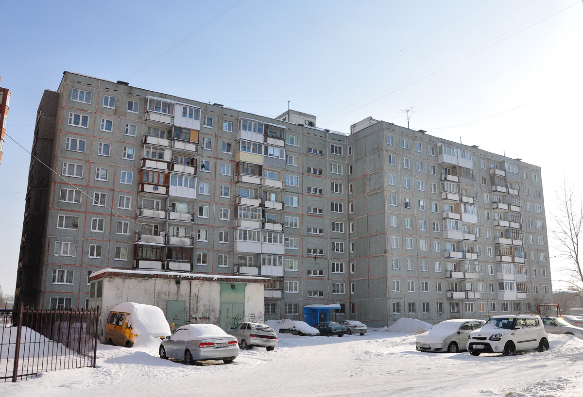 Омск, 24-я Северная улица, 192; 24-я Северная улица, 192*