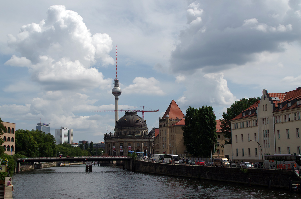 Берлин, Alexanderplatz, 7; Rochstraße, 9; Panoramastraße, 1A; Am Kupfergraben, 3; Geschwister-Scholl-Straße, 8; Geschwister-Scholl-Straße, 7; Am Weidendamm, 2