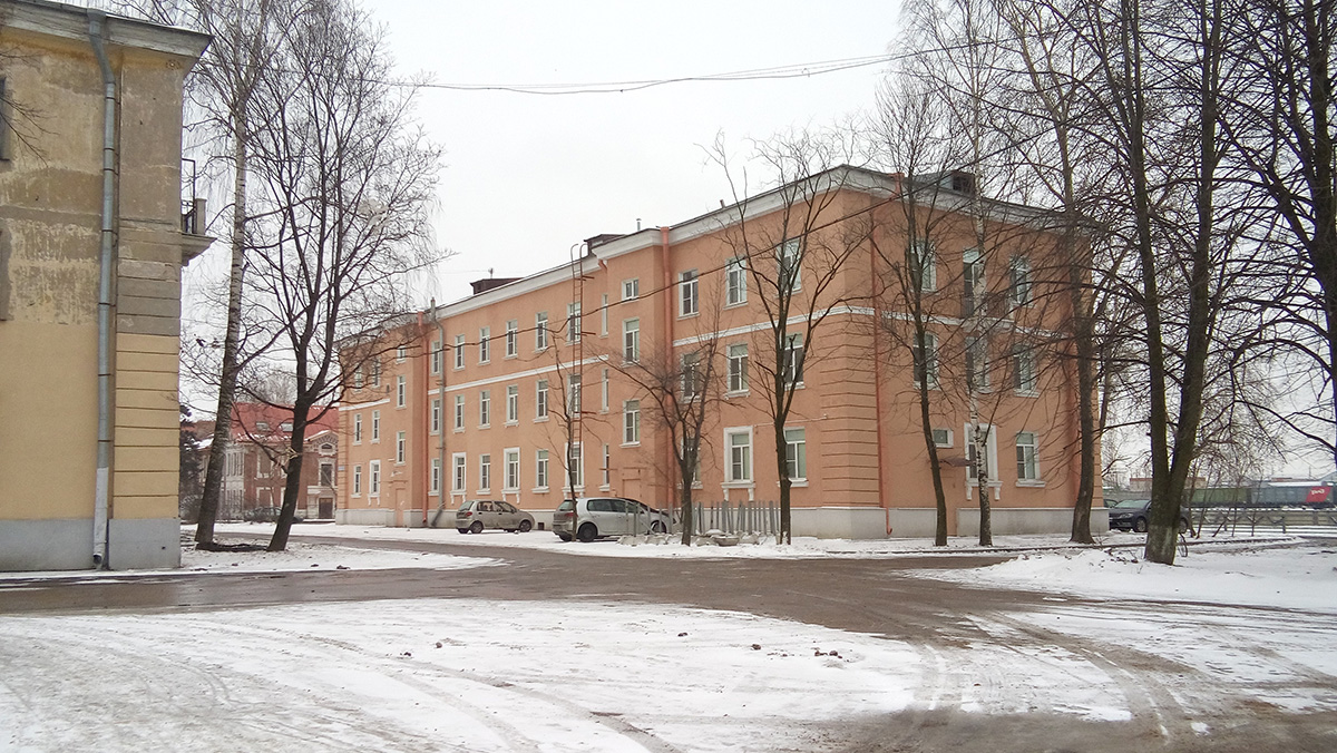 Peterburi, Канонерский остров, 23
