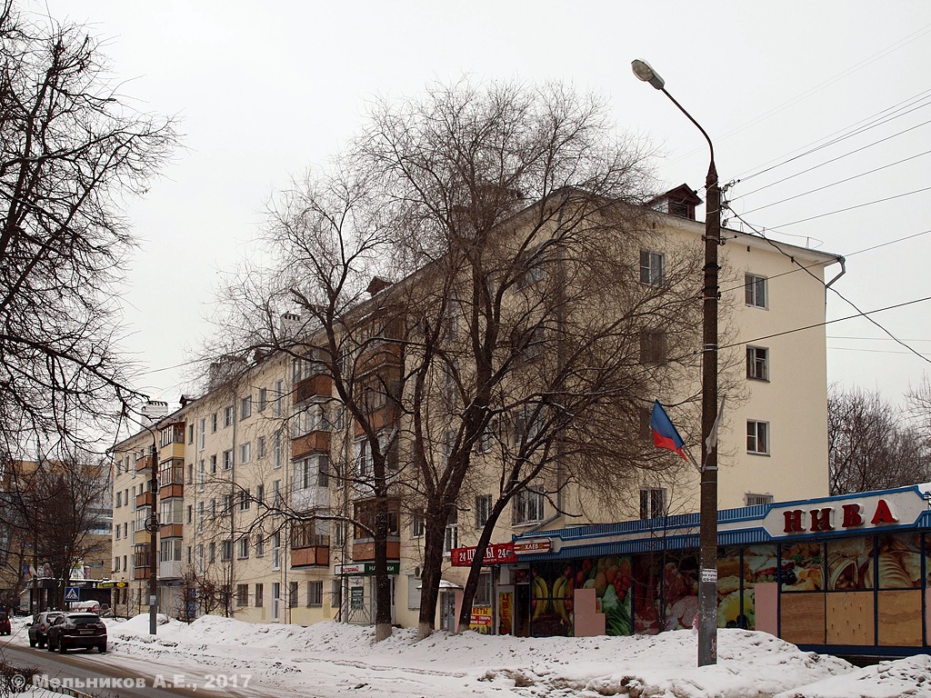 Нижний Новгород, Юбилейный бульвар, 2; Юбилейный бульвар, 2/4