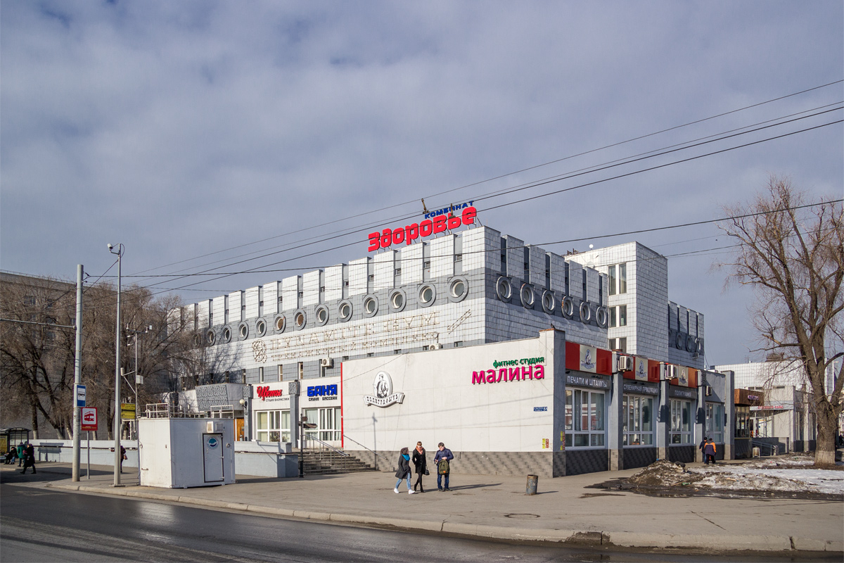 Kaasan, Право-Булачная улица, 51 / Университетская улица, 1