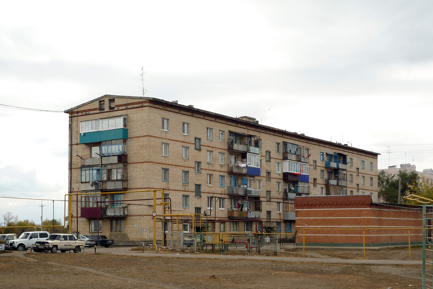 Безенчук, Улица Быковского, 72
