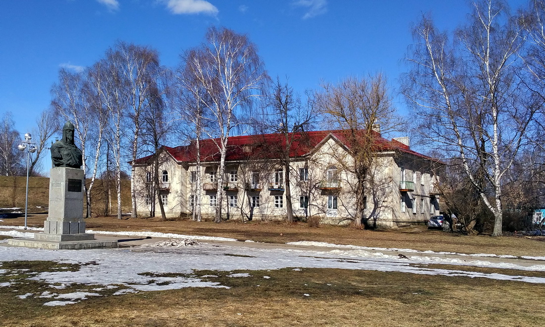 Переславль-Залесский, Красная площадь, 1