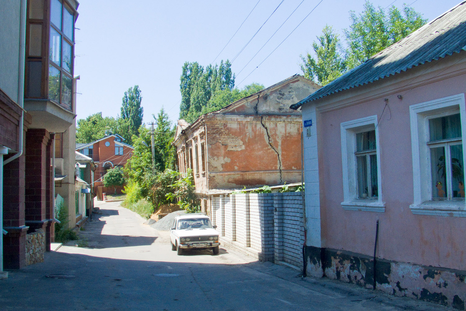 Воронеж, Улица Малая Манежная, 4; Улица Малая Манежная, 2