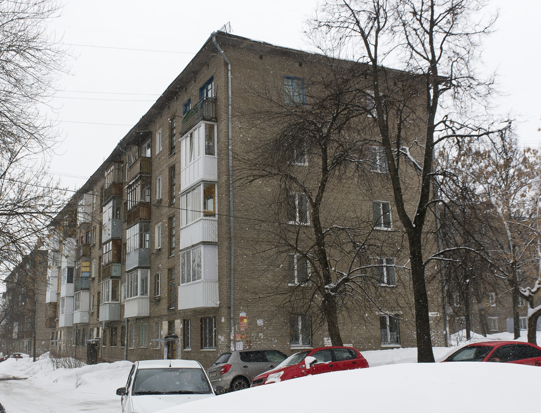 Ufa, Улица Гончарова, 16 / Улица 40 лет Октября, 10