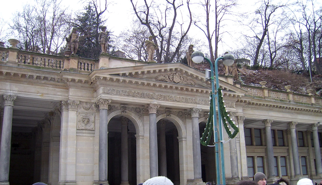 Карловы Вары, Mlýnské nábřeží, 1