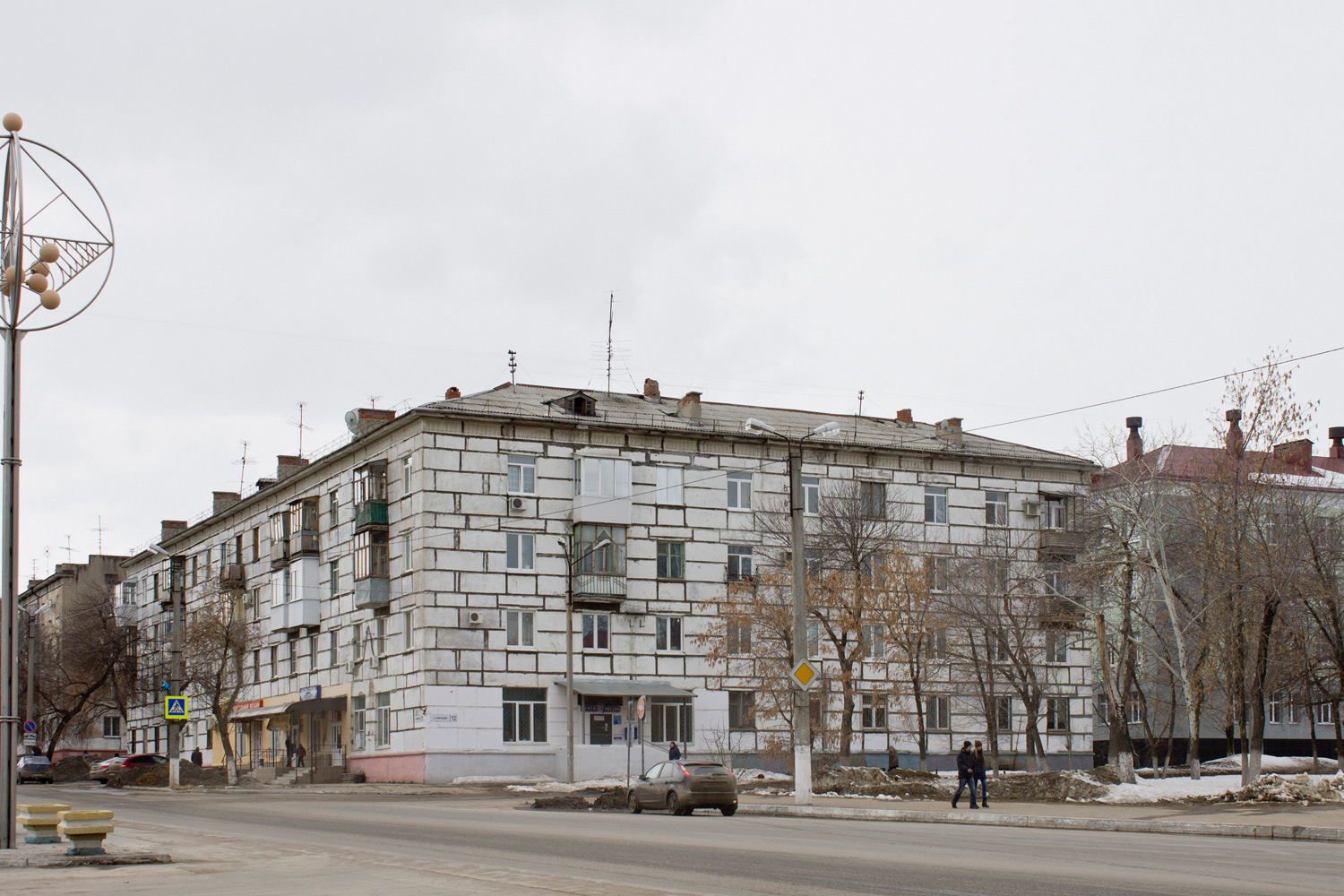 Новокуйбышевск, Улица Островского, 11 / Улица Сафразьяна, 12