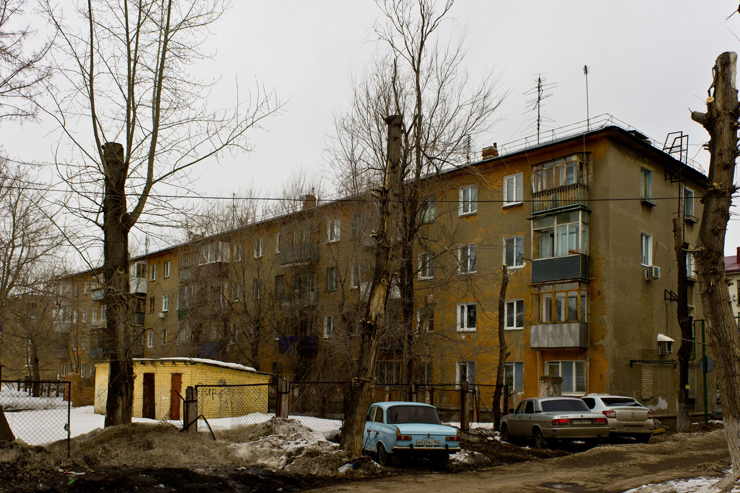 Новокуйбышевск, Ленинградская улица, 1А