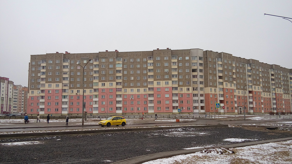 Новополоцк, Молодёжная улица, 180 корп. 1
