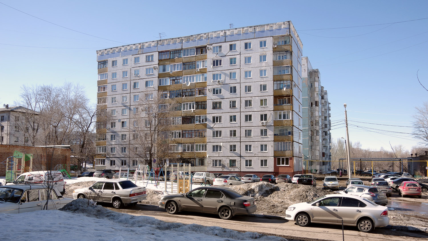 Новокуйбышевск, Улица Строителей, 13А