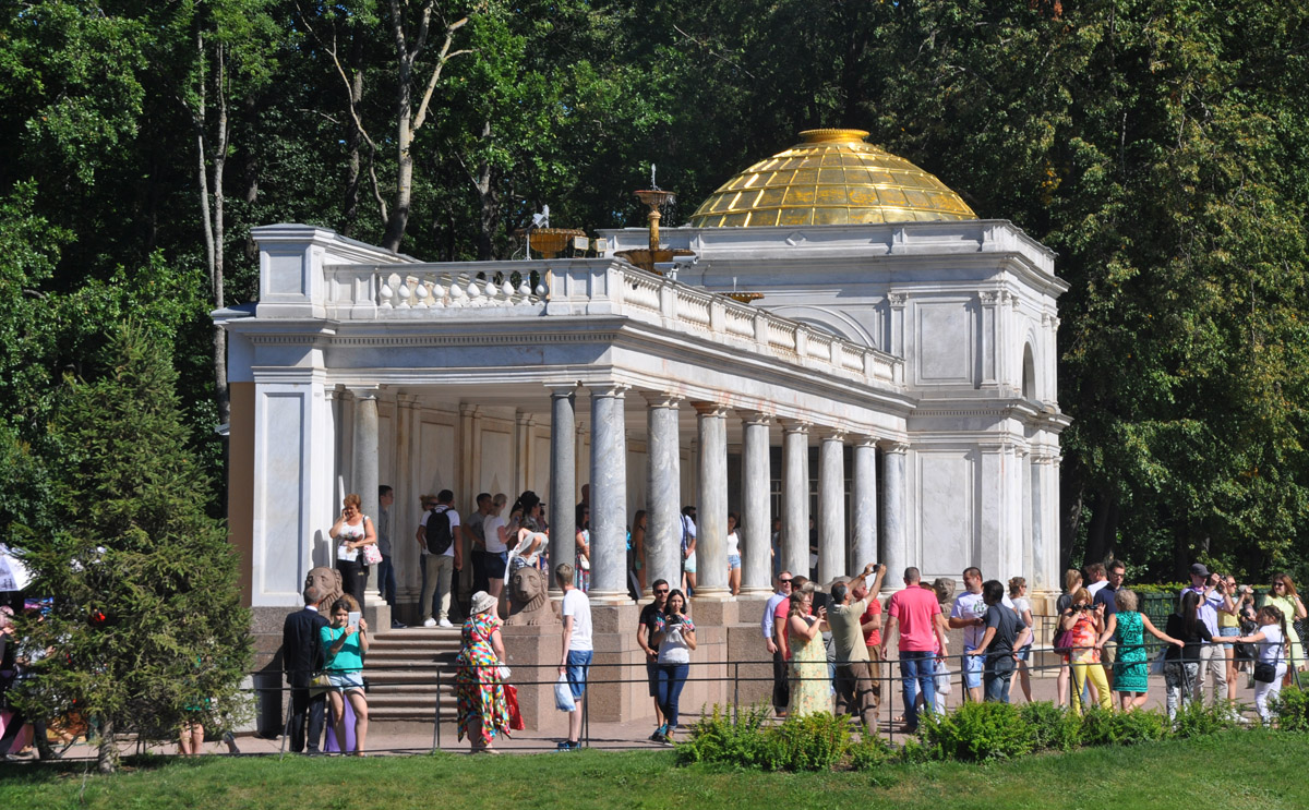 Петергоф, Разводная улица, 2 *