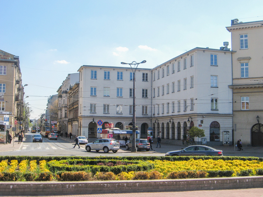 Лодзь, Plac Wolności, 13-14