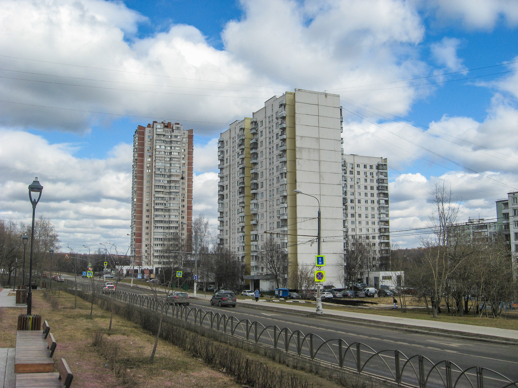 Moscó, Соловьиный проезд, 1; Улица Айвазовского, 1 (подъезды 1-2)