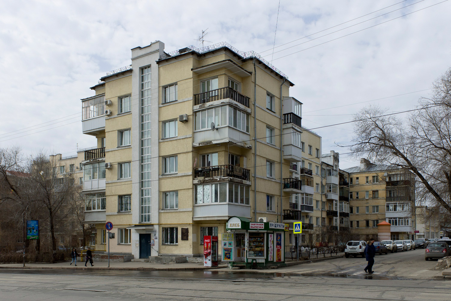 Samara, Галактионовская улица, 38 / Ленинградская улица, 72 / Улица Высоцкого, 3 / Улица Высоцкого, 3А