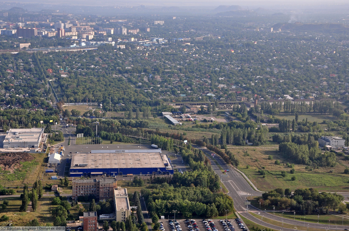Donieck, Улица Взлётная, 1П; Улица Взлётная, 1Ю; Улица Взлётная, 7. Donieck — Panoramas