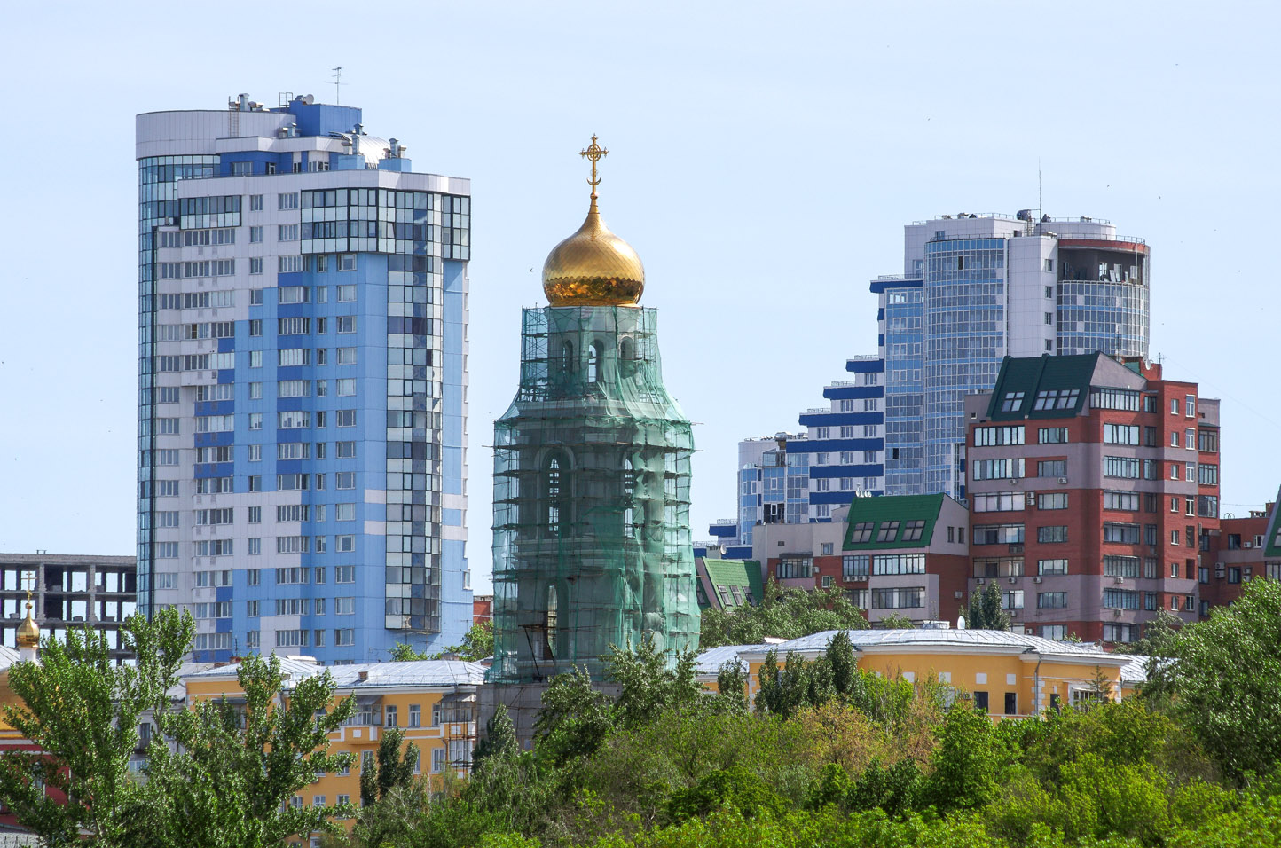 Samara, Волжский проспект, 1М