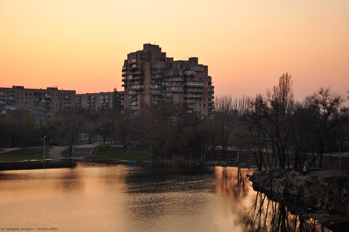 Dnipro, Микрорайон Красный Камень, 3