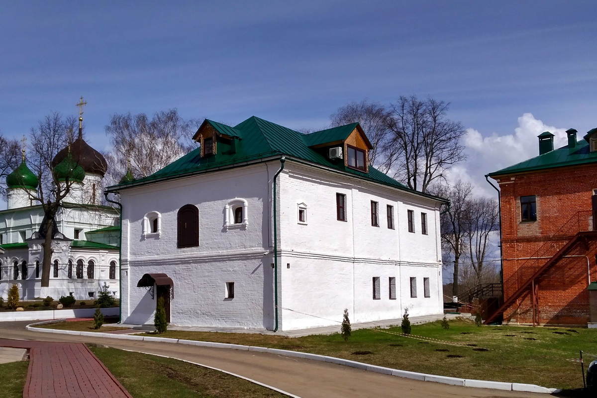 Переславль-Залесский, Московская улица, 85 Настоятельский корпус
