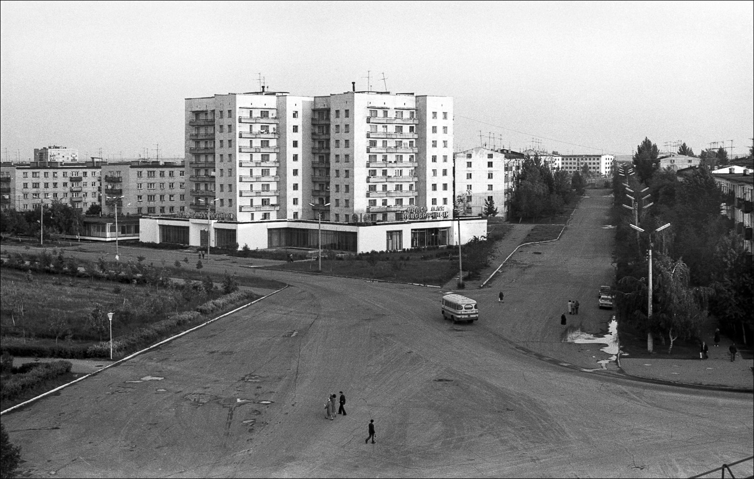 Новокуйбышевск, Молодёжная улица, 2