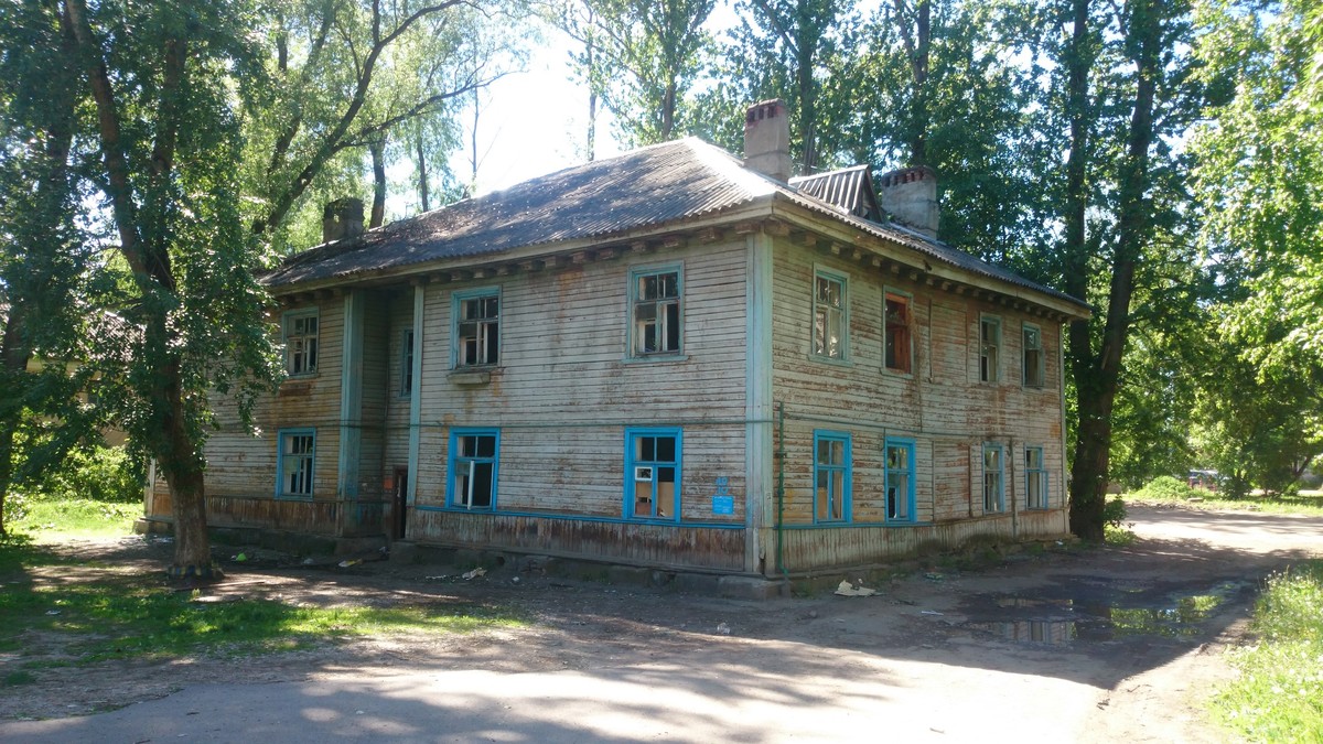 Великий Новгород, Великолукская улица, 18