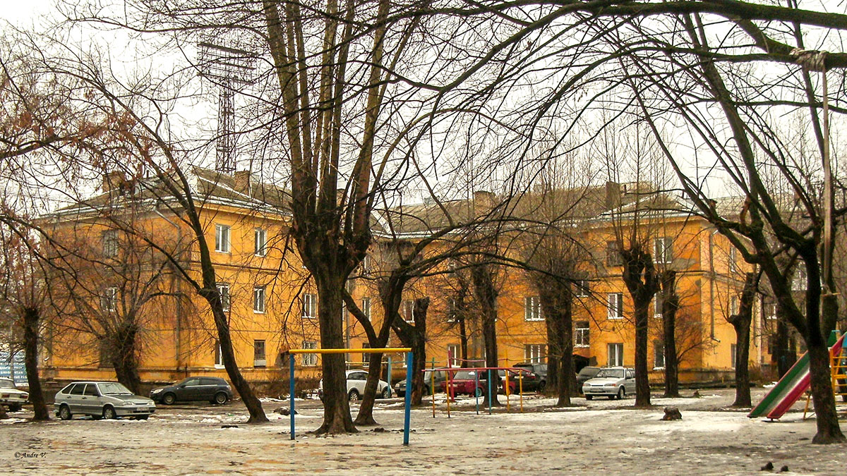 Уфа, Улица Калинина, 67 / Улица Кулибина, 2
