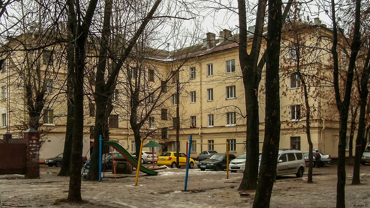 Уфа, Кольцевая улица, 104 / Улица Александра Невского, 27