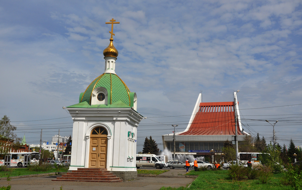 Омск, Улица Лермонтова, 3; Думская улица, 2