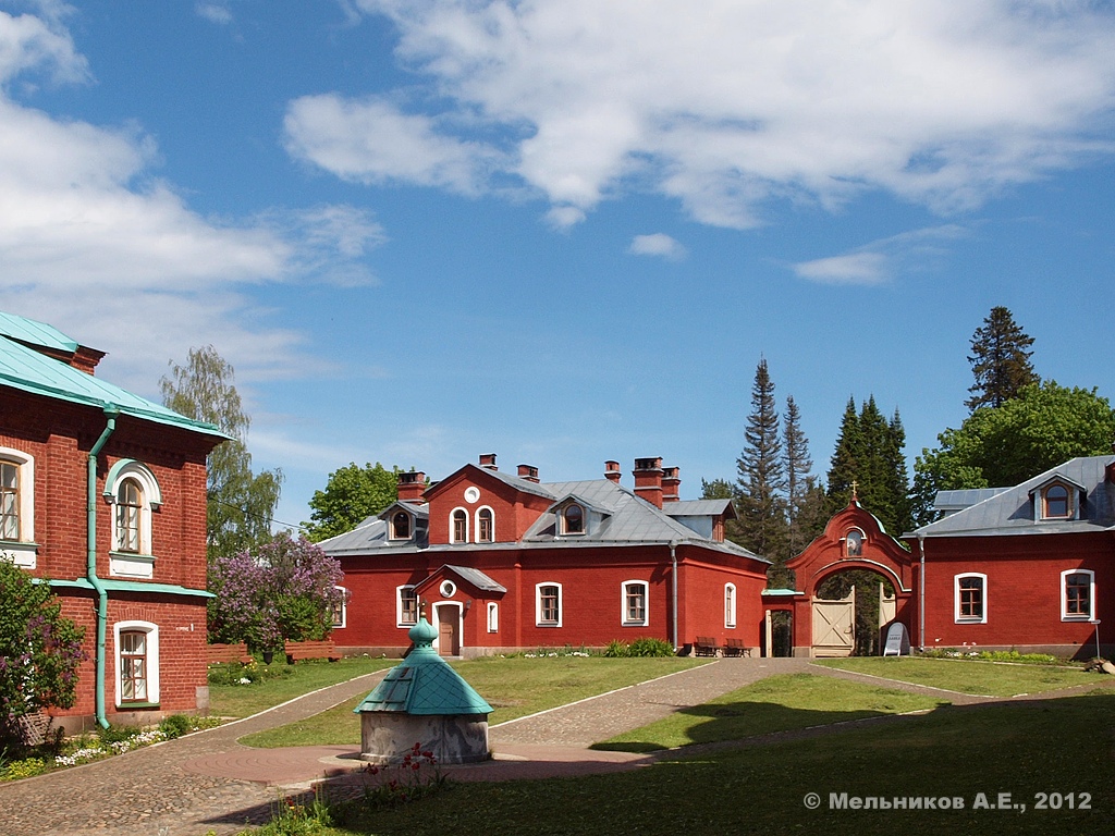 Сортавала, Валаам, Воскресенский скит, Келейный корпус