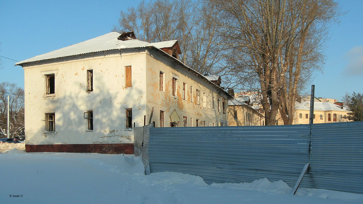 Уфа, Улица Комарова, 6; Улица Комарова, 8; Улица Комарова, 10