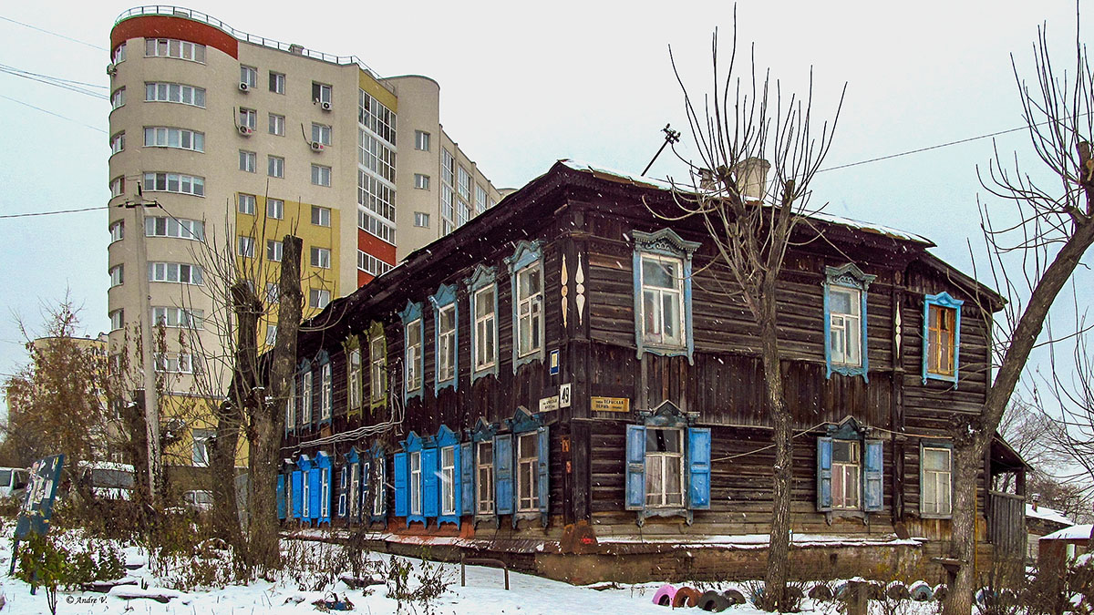 Уфа, Миасская улица, 49; Улица Карла Маркса, 64