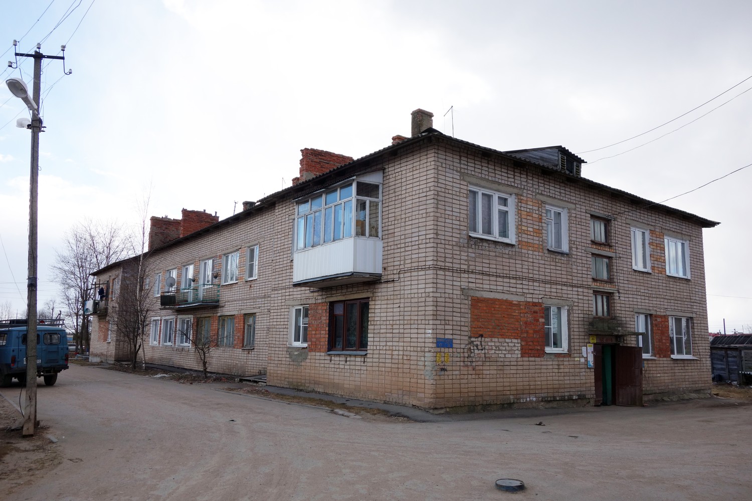 Новгородский район, прочие н.п., пос. Волховец, Пионерская улица, 12