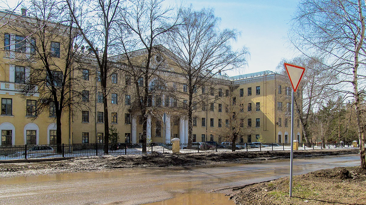 Ufa, Улица 40 лет Октября, 1 корп. 2