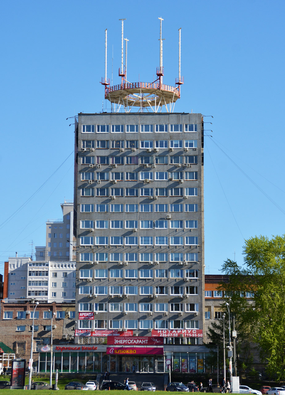 Пермь, Улица Ленина, 64