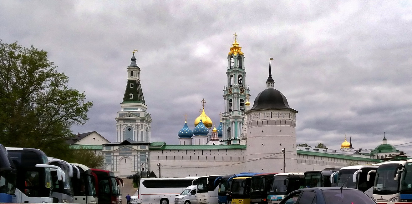 Sergiev Posad, Свято-Троицкая Сергиева лавра, Каличья башня; Свято-Троицкая Сергиева лавра, Плотничья башня; Свято-Троицкая Сергиева лавра, Колокольня